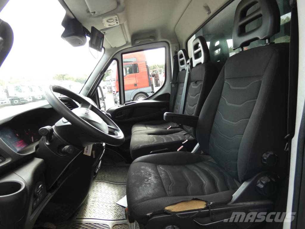Iveco Daily 70 C18 شاحنات مسطحة/مفصلية الجوانب