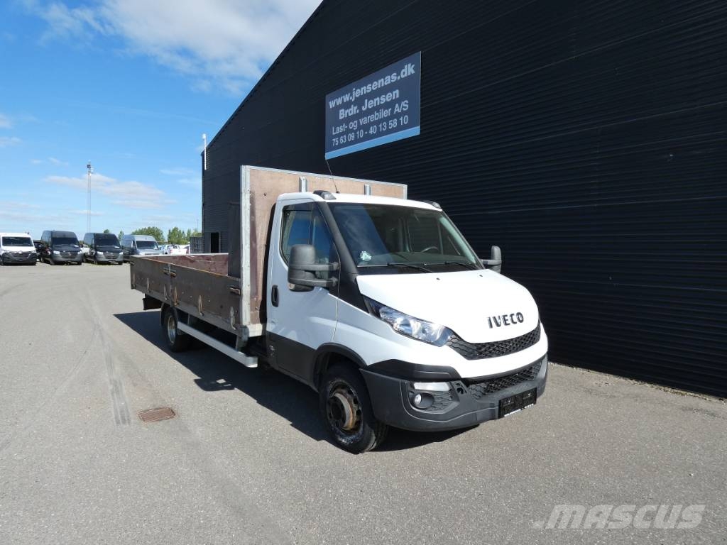 Iveco Daily 70 C18 شاحنات مسطحة/مفصلية الجوانب