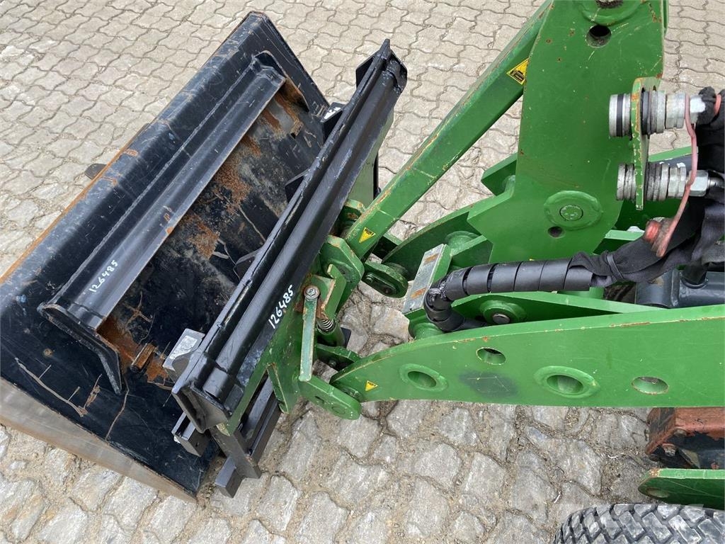 Uni-Loader 2675 لوادر متعددة الأغراض