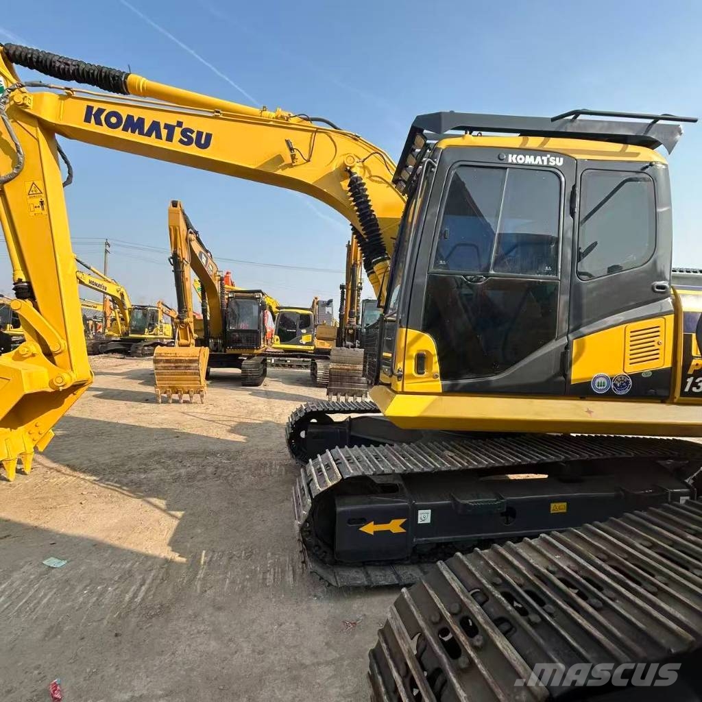 Komatsu PC130 Paletli ekskavatörler