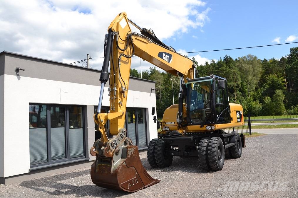 CAT 318 D Wielgraafmachines