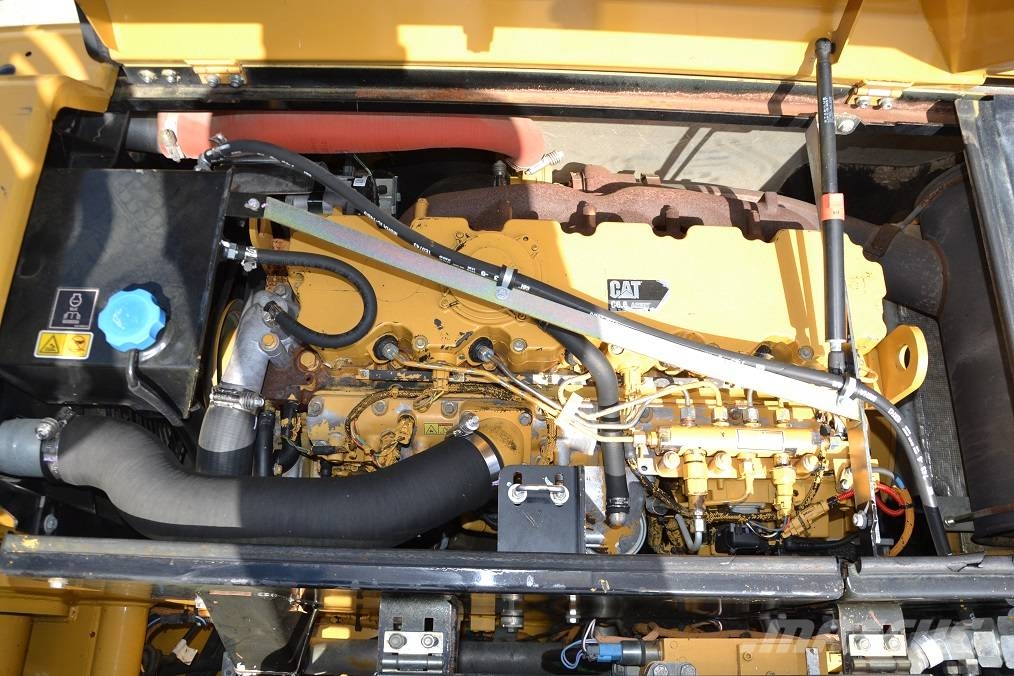 CAT 318 D Wielgraafmachines