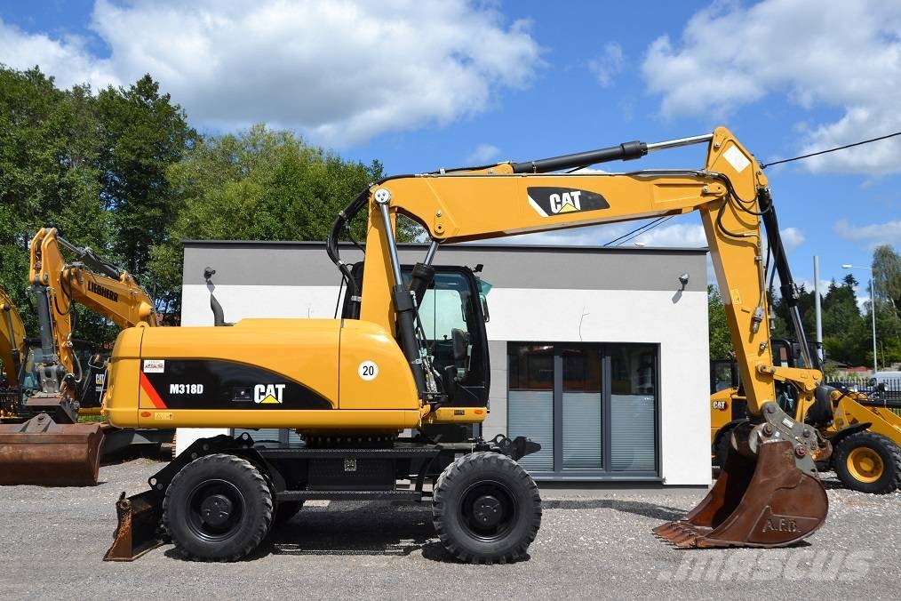 CAT 318 D Wielgraafmachines