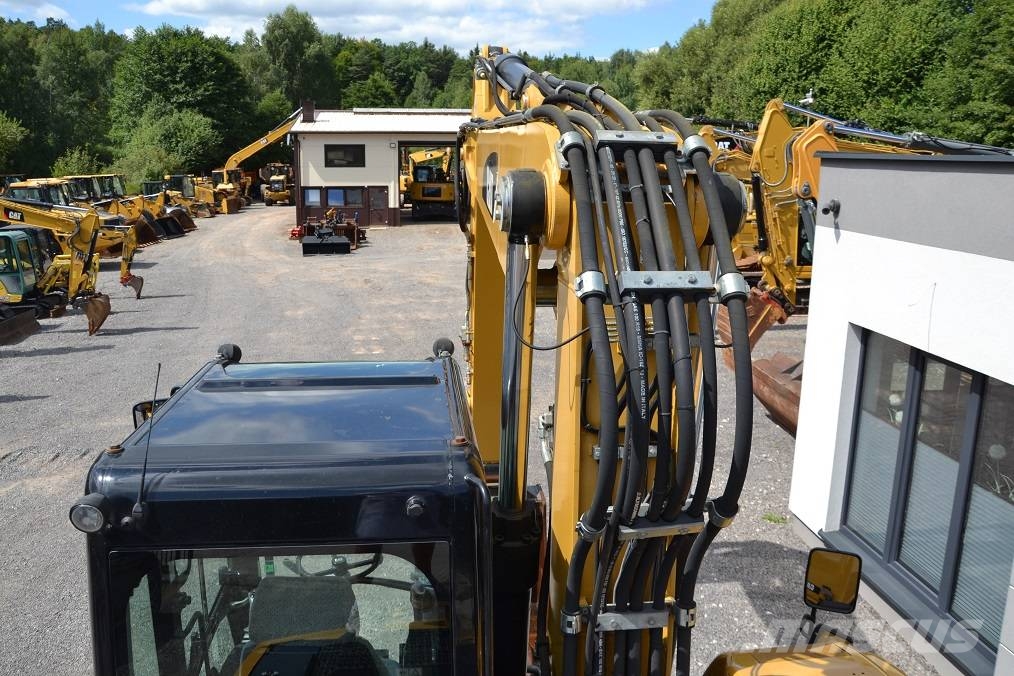 CAT 318 D Wielgraafmachines