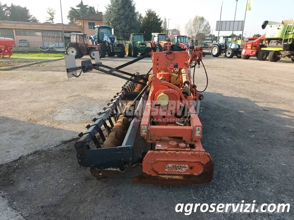 Maschio ERPICE MASCHIO AQUILA 5000 (ANNO 2004) الكاسحات وقلابات التربة ذات المحركات