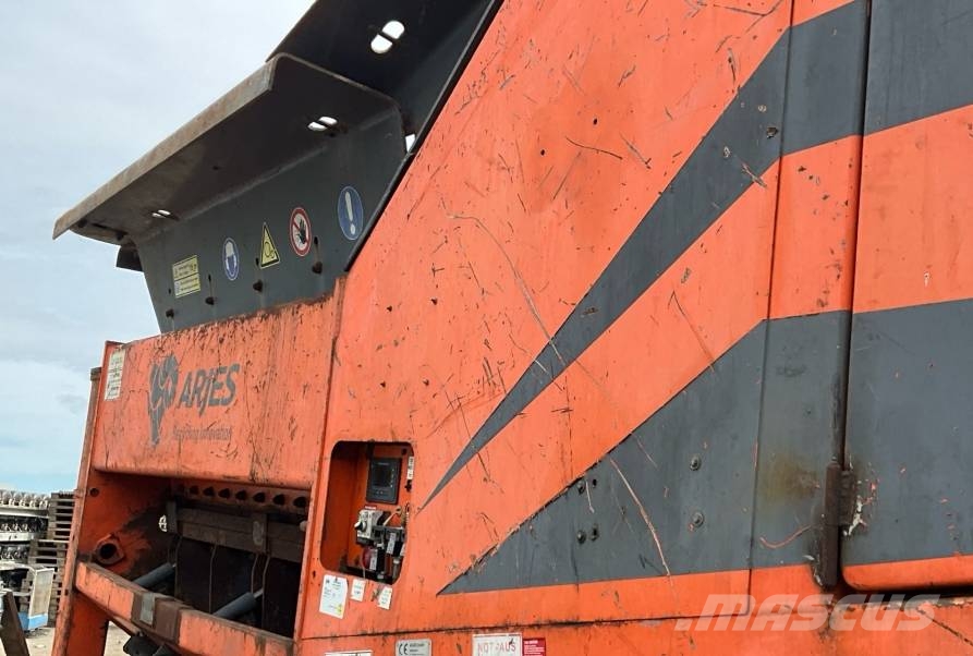 Arjes VZ 950 DK Titan Mobil törőgépek