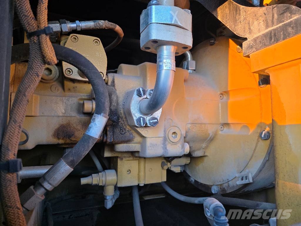 CAT M318F, 2019 ROK, 6200 MTH, OIL QUICK Ratasekskavaatorid