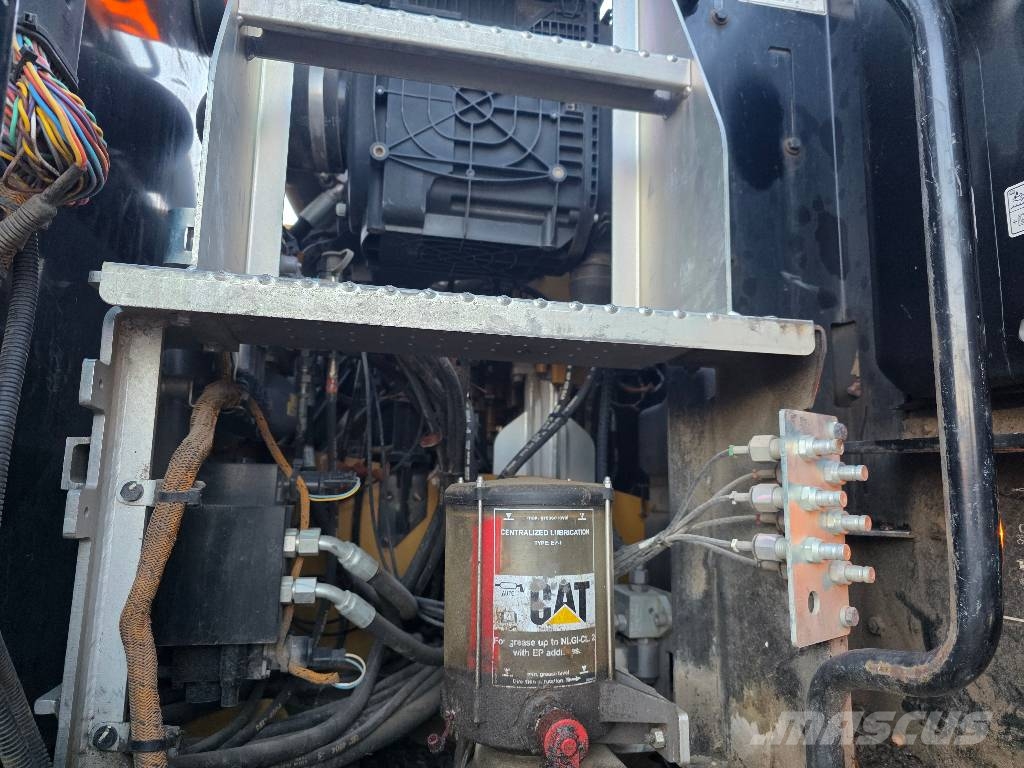 CAT M318F, 2019 ROK, 6200 MTH, OIL QUICK Ratasekskavaatorid