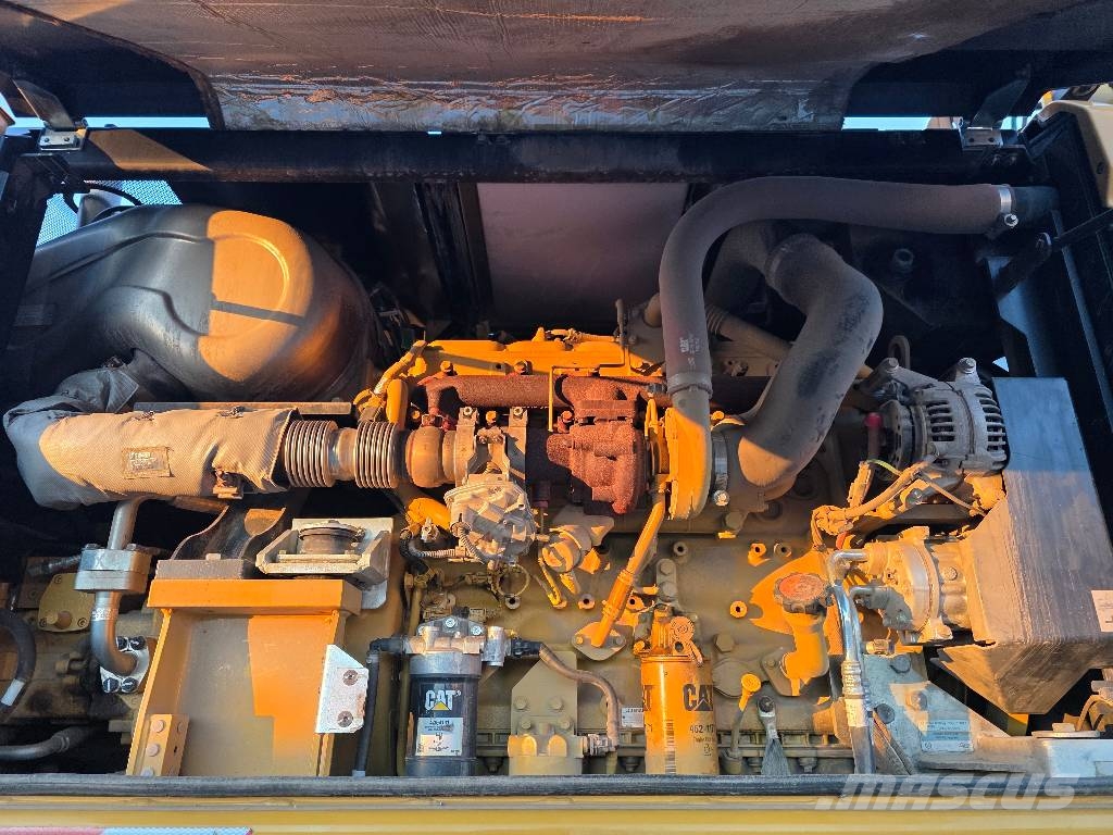 CAT M318F, 2019 ROK, 6200 MTH, OIL QUICK Ratasekskavaatorid