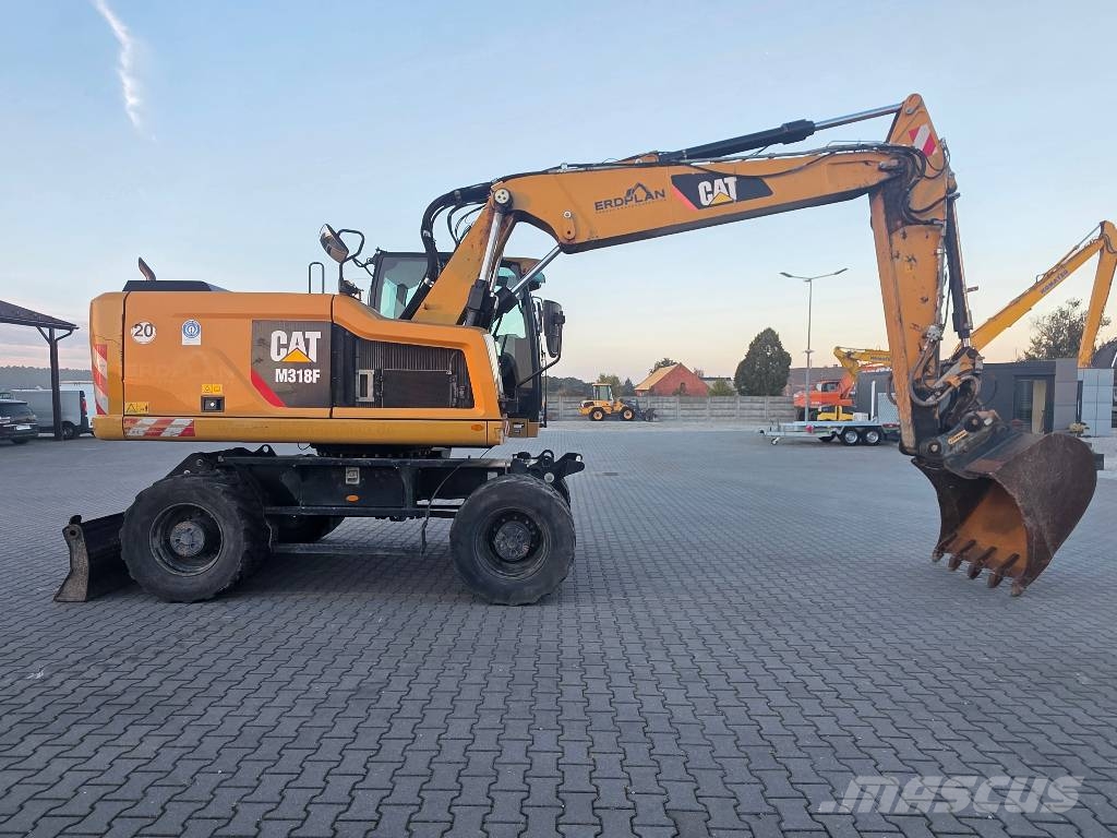 CAT M318F, 2019 ROK, 6200 MTH, OIL QUICK Ratasekskavaatorid
