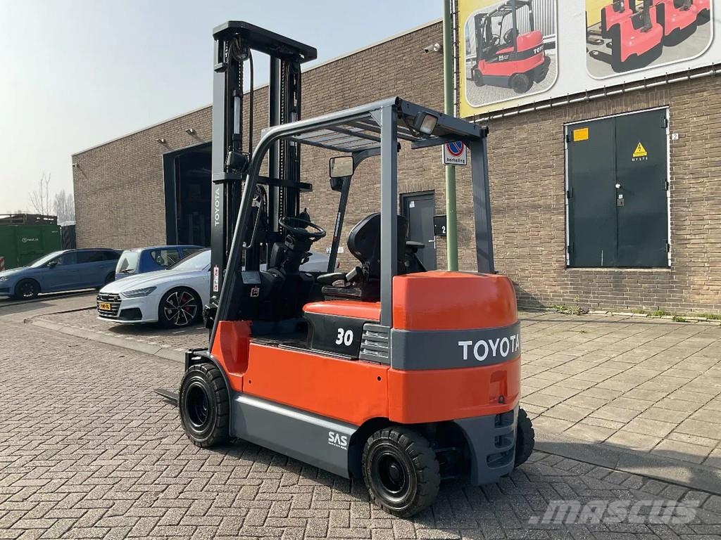 Toyota 7FBMF30 3000KG 5.50METER HEFTRUCK شاحنات ذات رافعات شوكية تعمل بالكهرباء