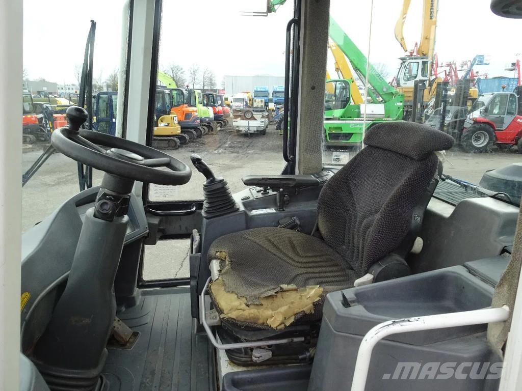 Liebherr L506S Pyöräkuormaajat