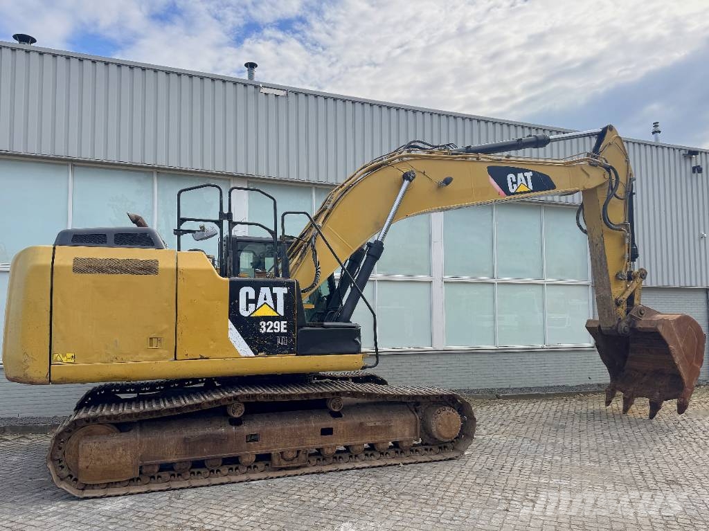 CAT 329 EL Lánctalpas kotrók
