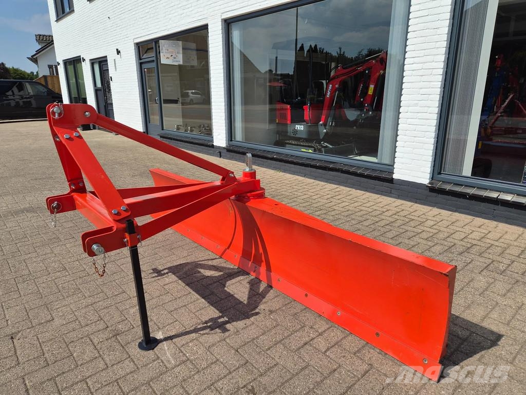 Boxer Grondschuif vlakker 250 cm en 300 cm Cultivadores