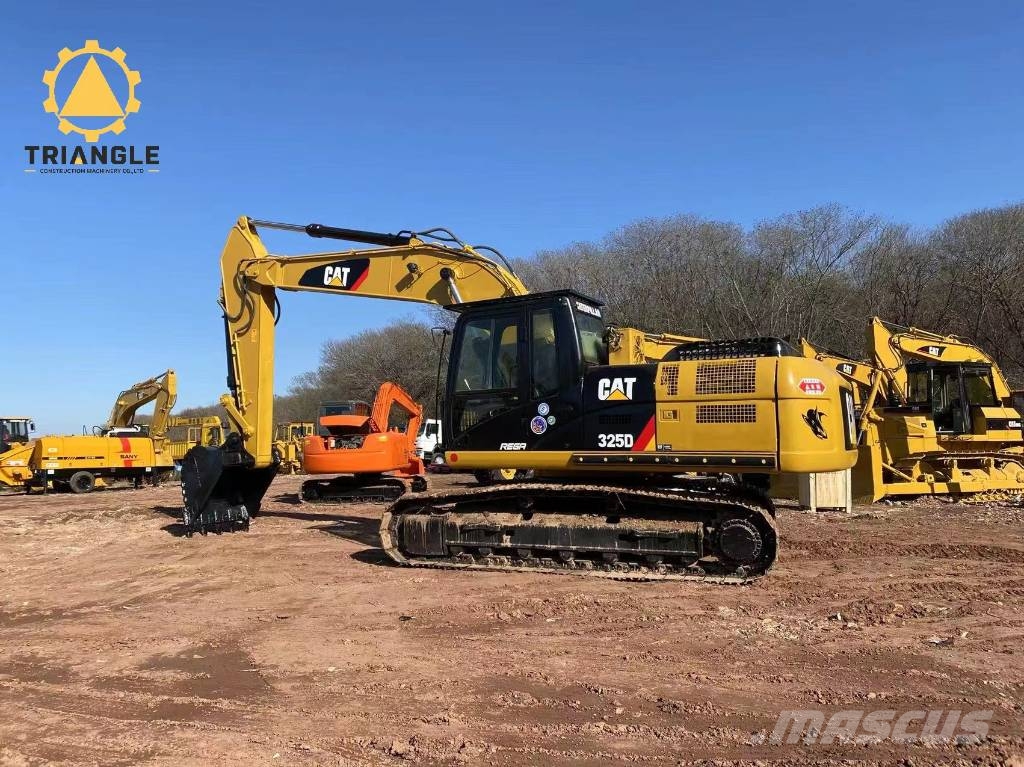 CAT 325 D L Kāpurķēžu ekskavatori