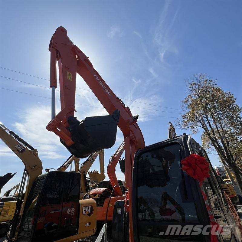 Hitachi ZX 60 حفارات زحافة