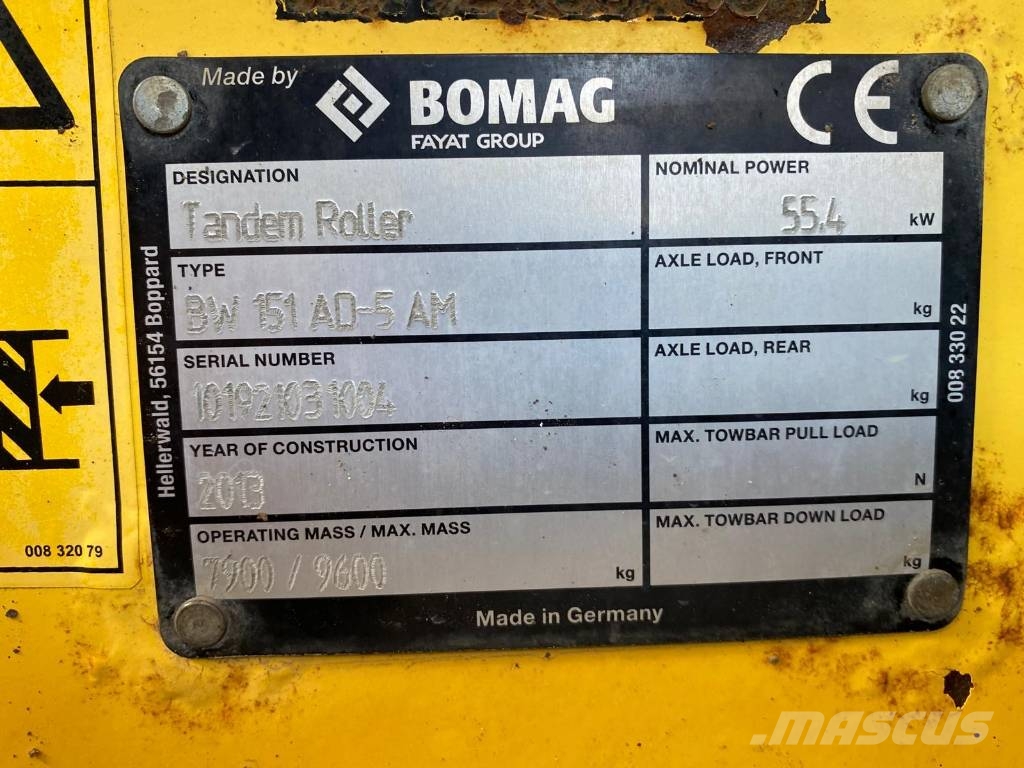 Bomag BW 151 AD-5 مداحل ثنائية الاسطوانة