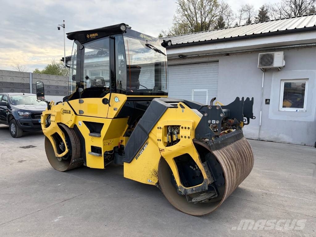 Bomag BW 151 AD-5 مداحل ثنائية الاسطوانة