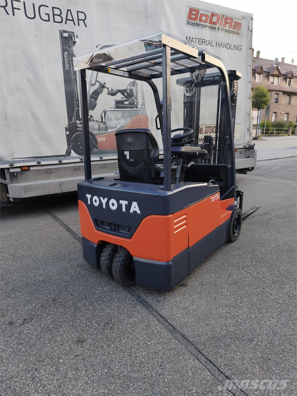 Toyota 7FBEF15 Chariots élévateurs électriques