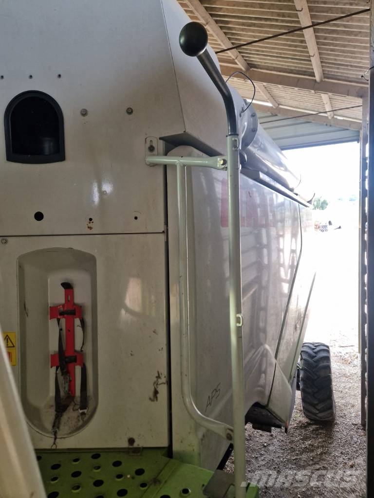 CLAAS TUCANO 430 MONTANA 4 Sklízecí mlátičky