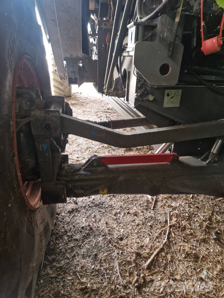 CLAAS TUCANO 430 MONTANA 4 Sklízecí mlátičky