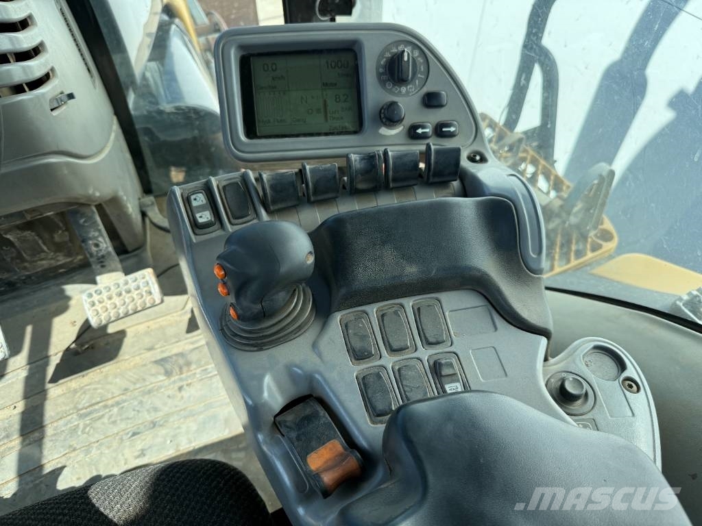 CAT Challenger MT865B - German Machine / Front Blade الجرارات