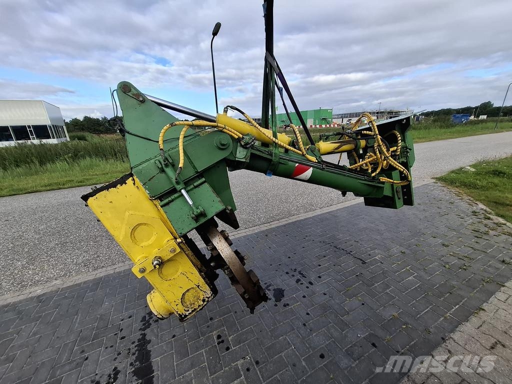 Stobbenfrees Stobbenfrees Trekker aanbouw Forestry mulchers