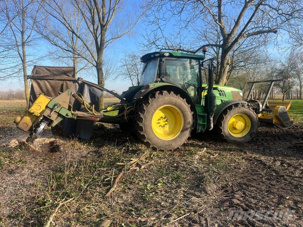 Stobbenfrees Stobbenfrees Trekker aanbouw Forestry mulchers