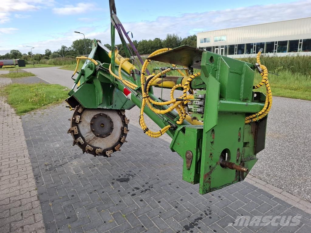 Stobbenfrees Stobbenfrees Trekker aanbouw Forestry mulchers