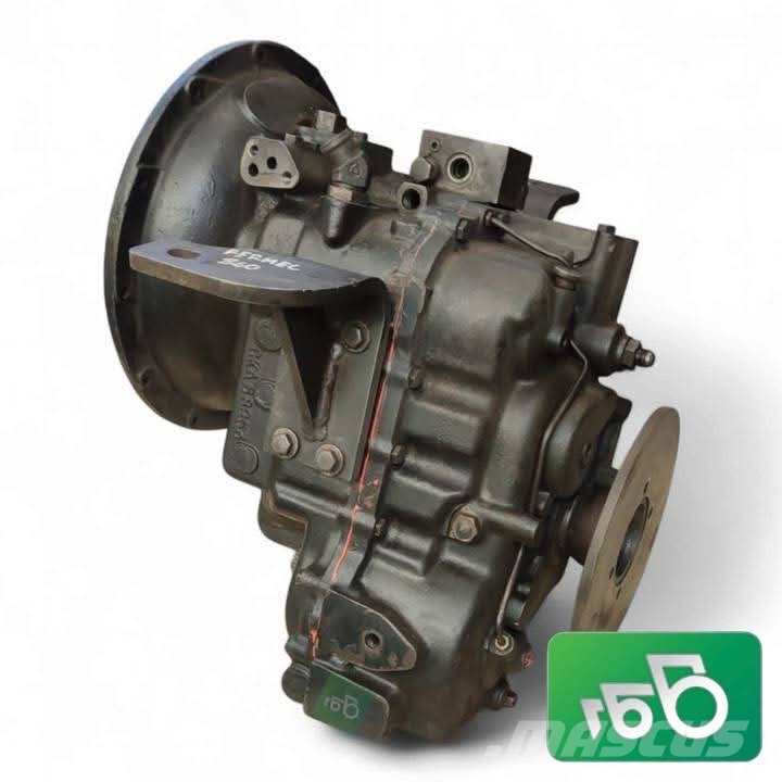 Fermec COM-T4-2032 6102468M91 Fermec 760 Transmission Коробка передач