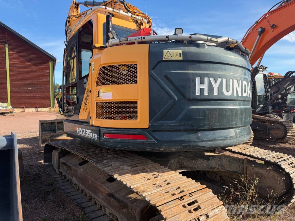 Hyundai HX235LCR Kāpurķēžu ekskavatori