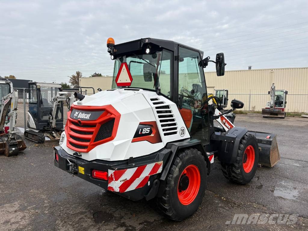 Bobcat L 85 BAK EN LEPELS AIRCO!! Iekrāvēji uz riteņiem