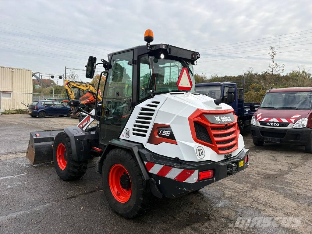 Bobcat L 85 BAK EN LEPELS AIRCO!! Iekrāvēji uz riteņiem
