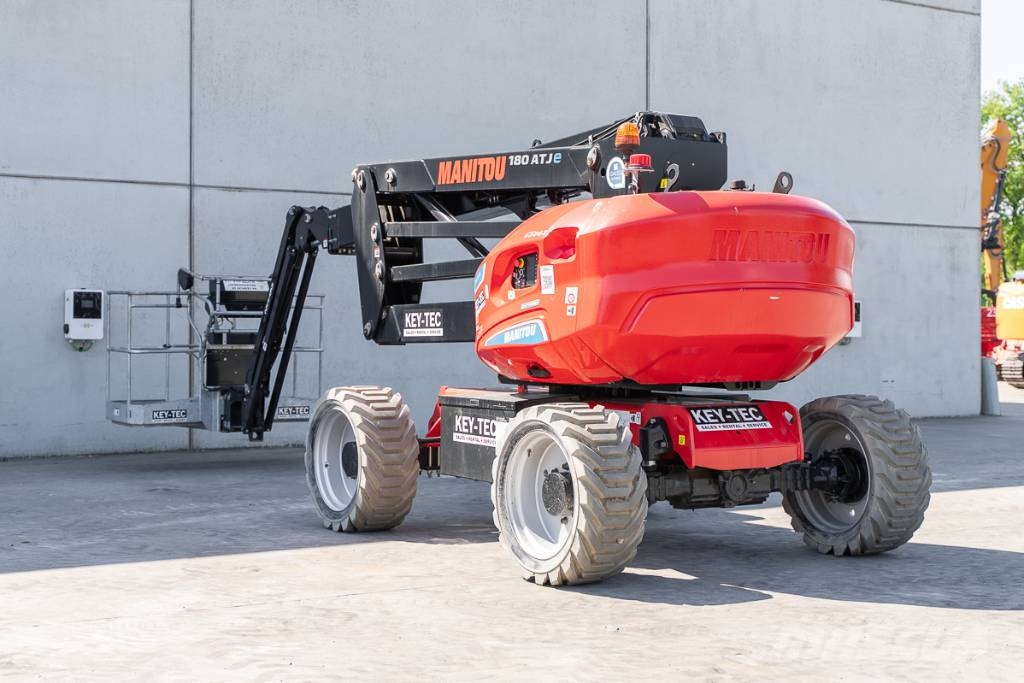 Manitou 180 ATJ e Knikarmhoogwerkers