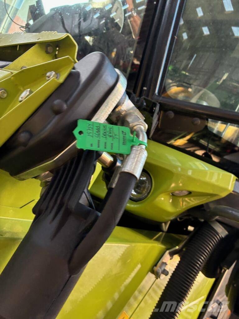 CLAAS Lexion 8800 TerraTrac Kombajni