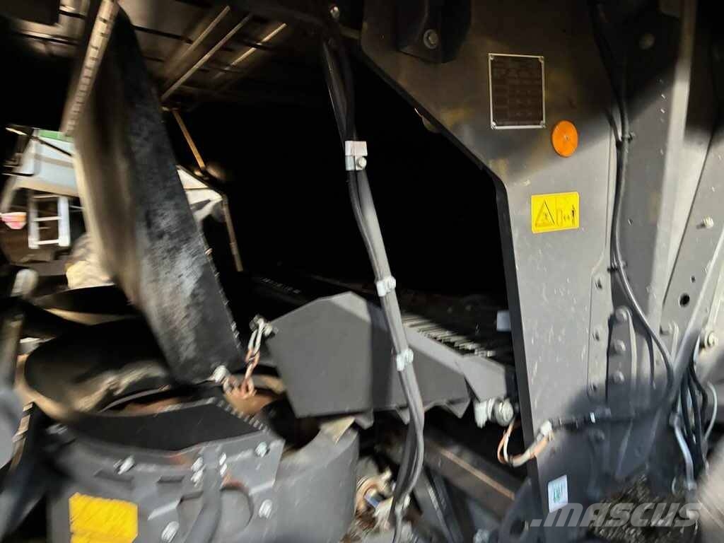CLAAS Lexion 8800 TerraTrac Kombajni