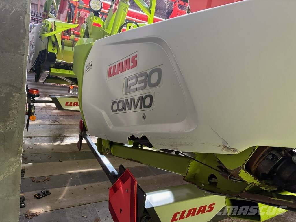 CLAAS Lexion 8800 TerraTrac Kombajni