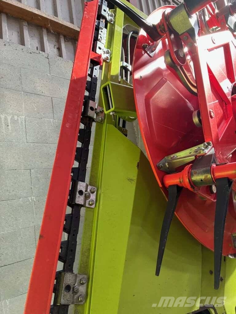 CLAAS Lexion 8800 TerraTrac Kombajni