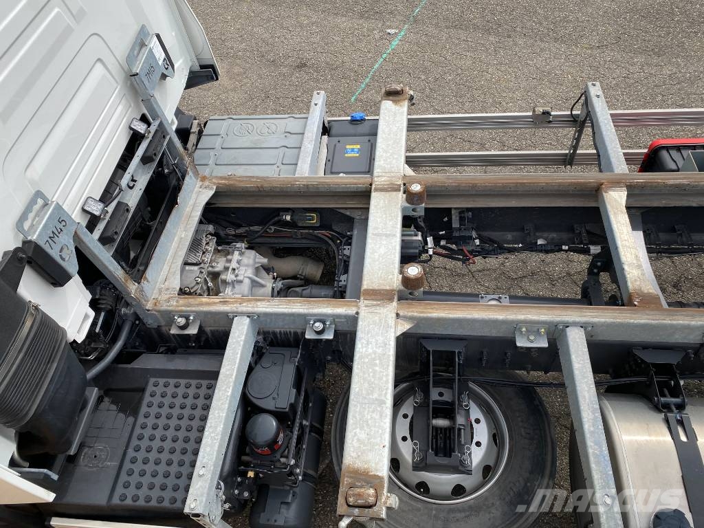Renault T440/DE13-REGNAULT 1er Main endommagé Camiones chasis