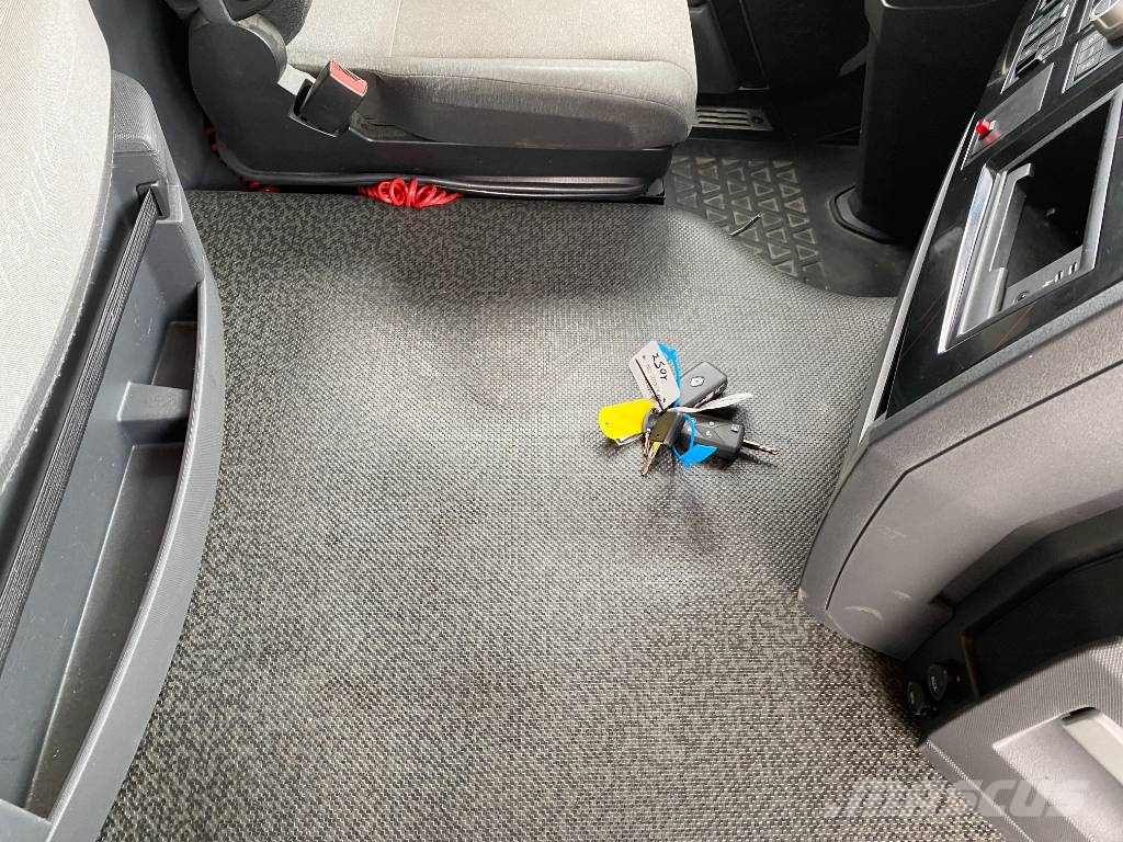 Renault T440/DE13-REGNAULT 1er Main endommagé Camiones chasis