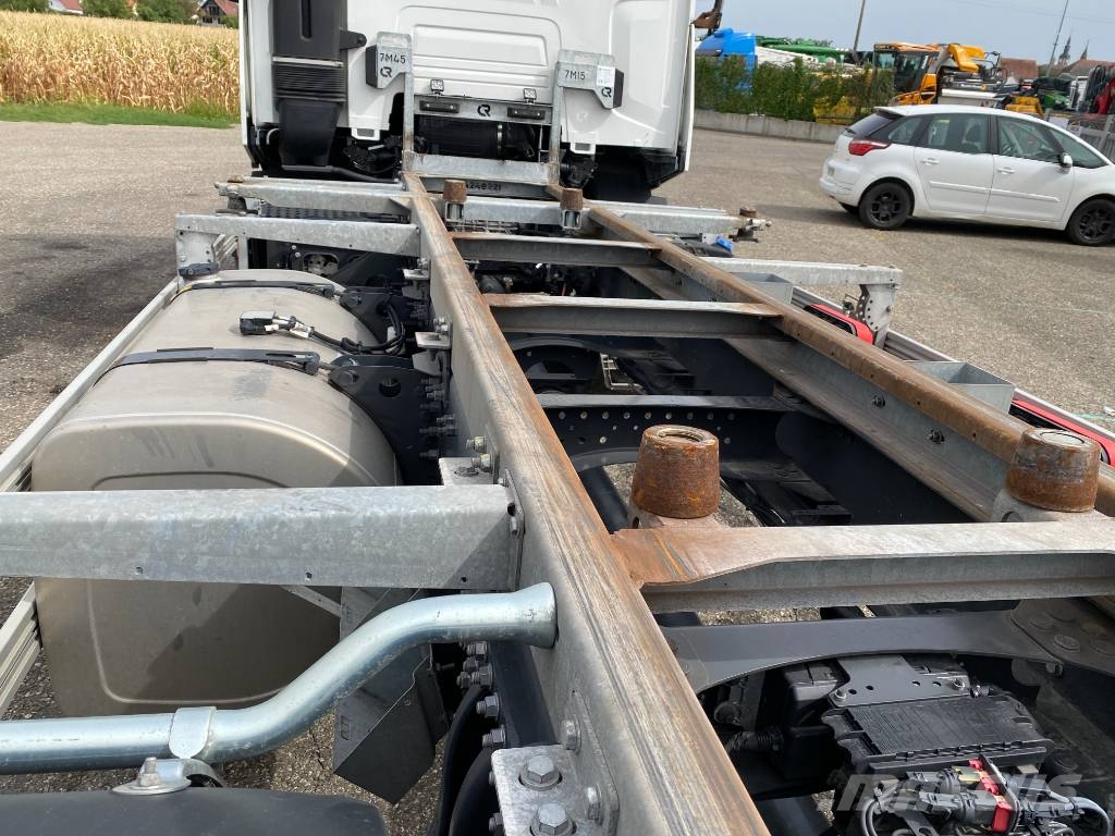 Renault T440/DE13-REGNAULT 1er Main endommagé Camiones chasis