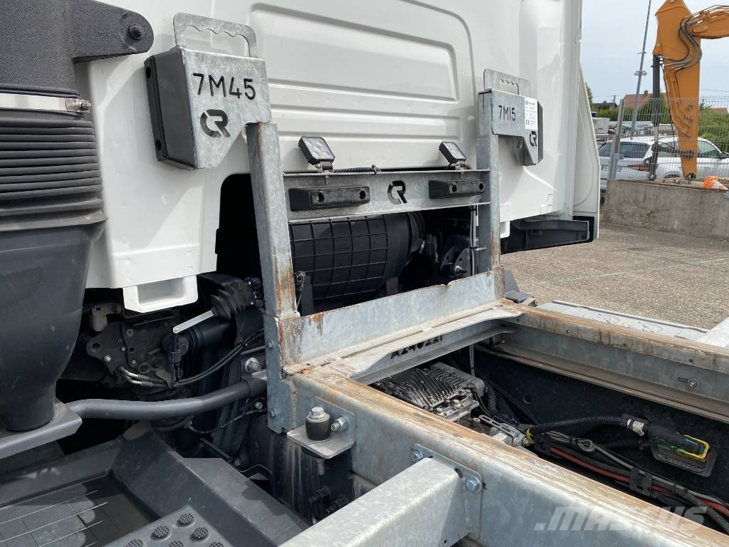 Renault T440/DE13-REGNAULT 1er Main endommagé Camiones chasis