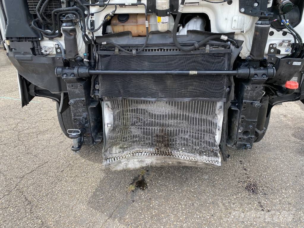Renault T440/DE13-REGNAULT 1er Main endommagé Camiones chasis