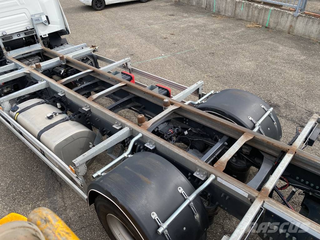 Renault T440/DE13-REGNAULT 1er Main endommagé Camiones chasis