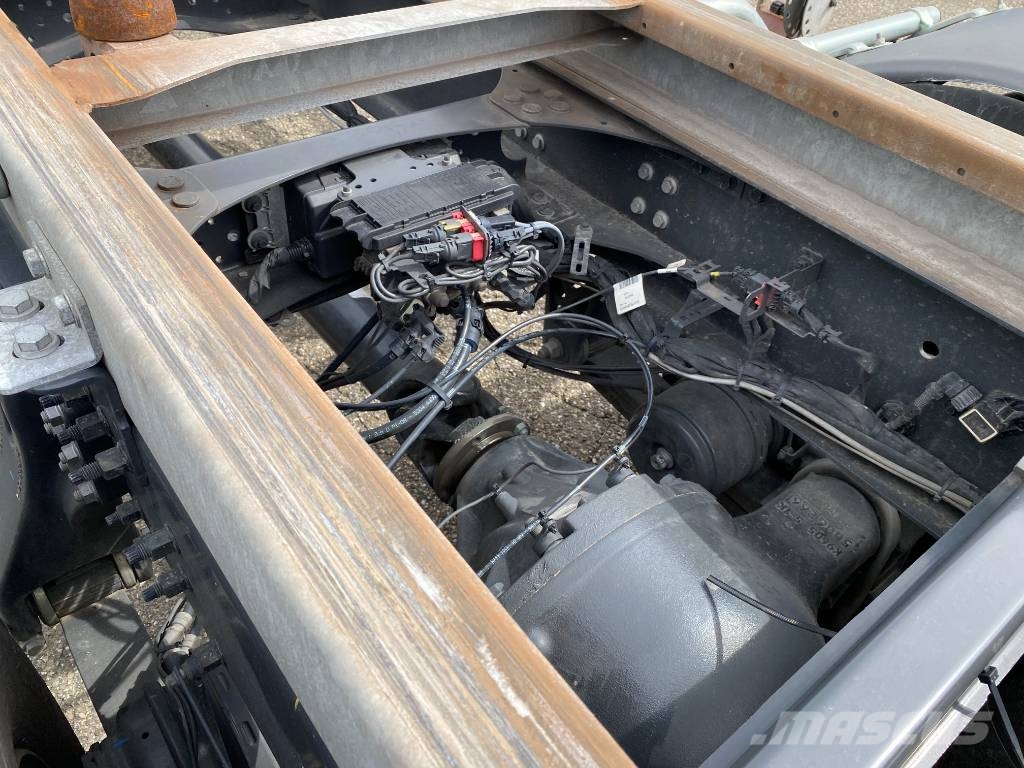 Renault T440/DE13-REGNAULT 1er Main endommagé Camiones chasis