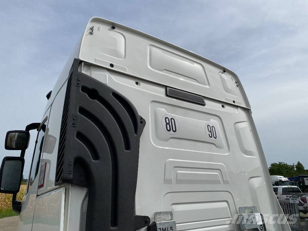 Renault T440/DE13-REGNAULT 1er Main endommagé Camiones chasis