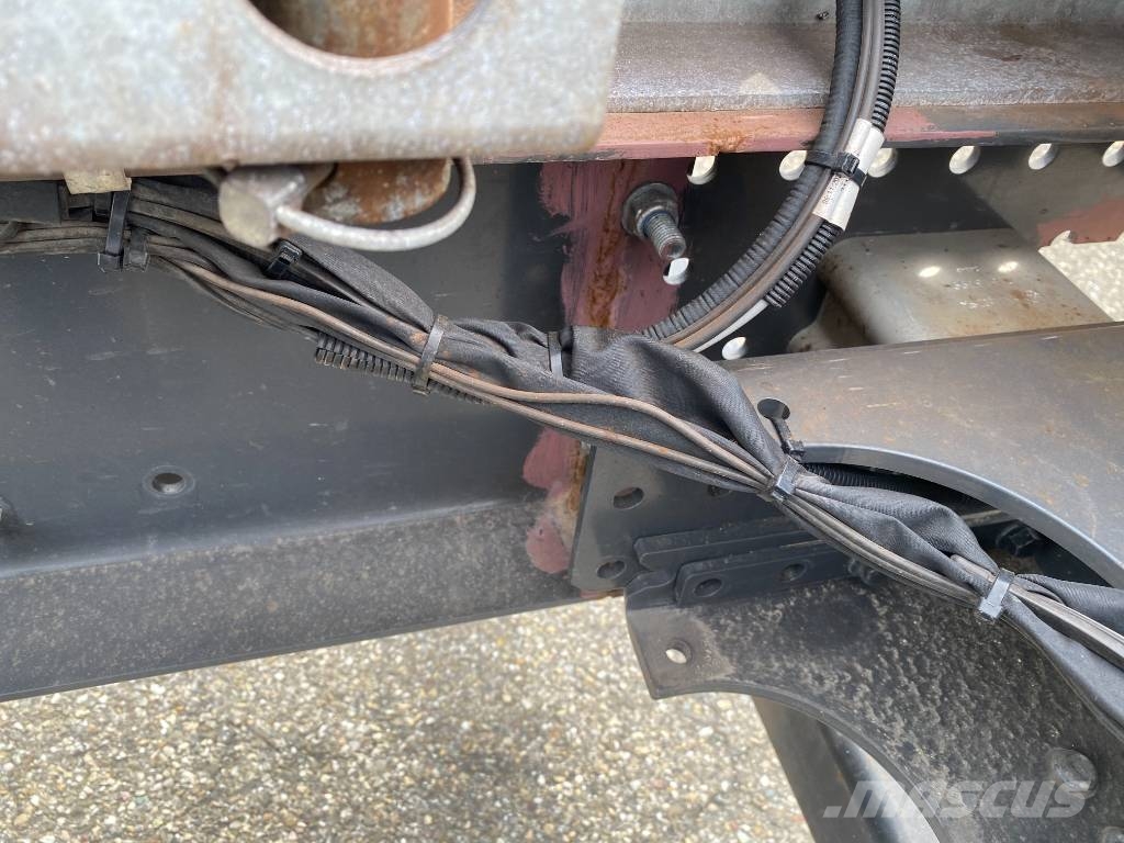 Renault T440/DE13-REGNAULT 1er Main endommagé Camiones chasis