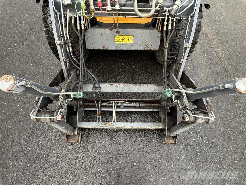 Wille 455B Комунални съоражения