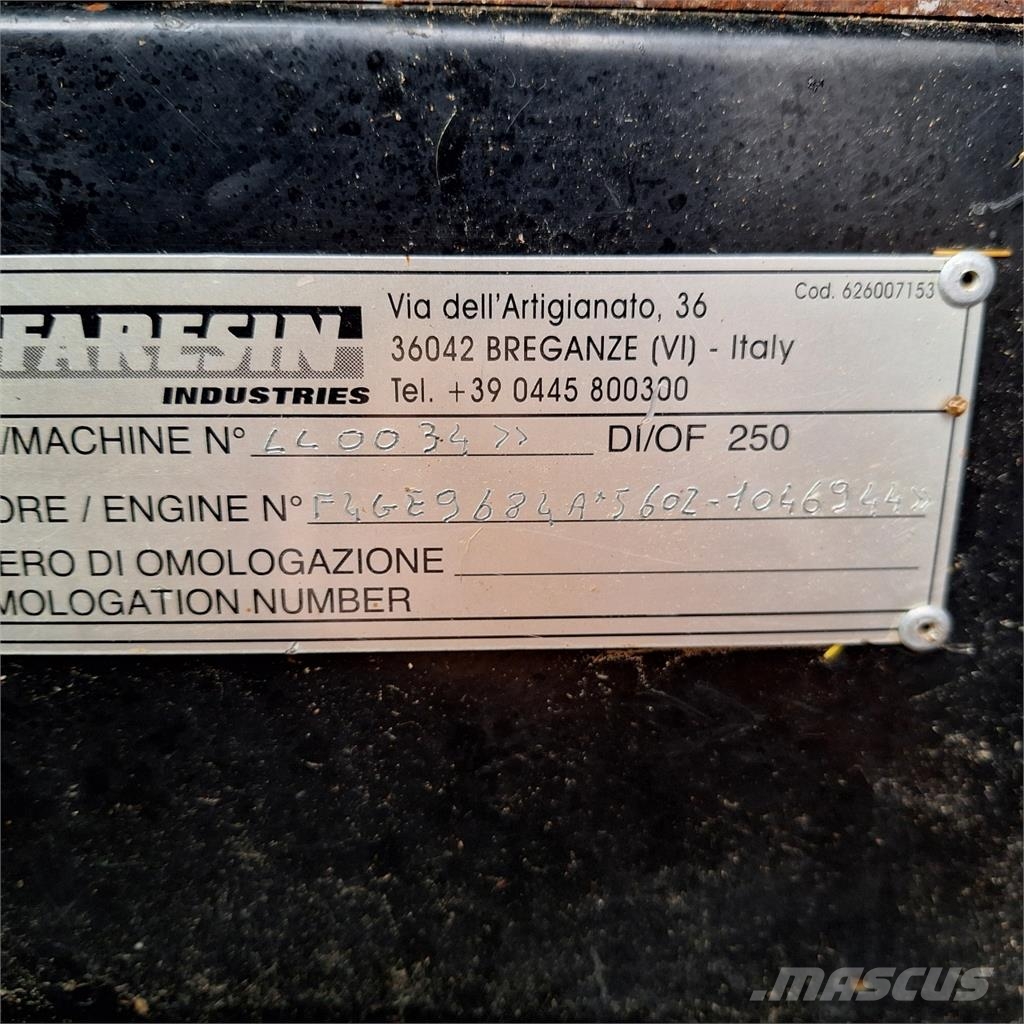 Faresin Ecomix 1800 家畜飼料供給機