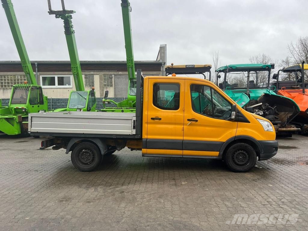 Ford Transit 플랫베드/드롭사이드 트럭